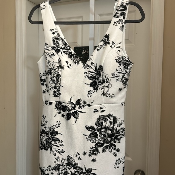 Trixxi clothing company high low sleeveless dress - Picture 2 of 6